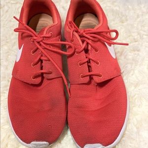 Women’s Nike Roshe Ones